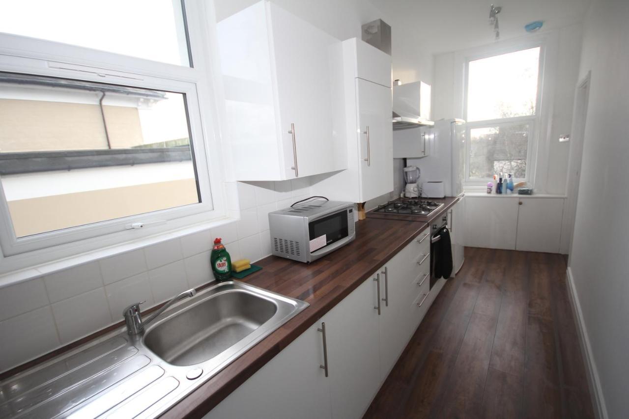 Great West Road Apartments Flat C London Exterior photo